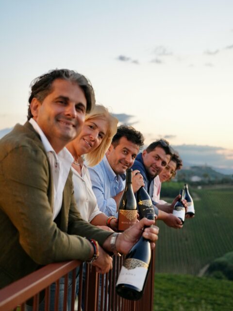 From the Adriatic breeze to the cool air of the Sibillini Mountains, this is where the story of Il Conte Villa Prandone begins. 🍷🇮🇹
@il_conte_winery
Rooted in the hills of Monteprandone in the Marche region, the domaine has grown from the vision and sacrifices of one man: Amilcare De Angelis, known as “Lu Kont”. After a lifetime working these lands as a sharecropper, he finally bought the first hectares that would become the family winery in 1988.
Today, three generations later, the family continues to craft wines deeply connected to their territory: from Pecorino and Passerina to Montepulciano and Sangiovese, shaped by clay soils, sea breezes, and decades of know-how passed down through the family.
We’re proud to welcome Il Conte Villa Prandone to the H. Mercer portfolio and to share these wines from Marche with California !
#hmercerimports #ilcontevillaprandone #marchewine #italianwine #familywinery